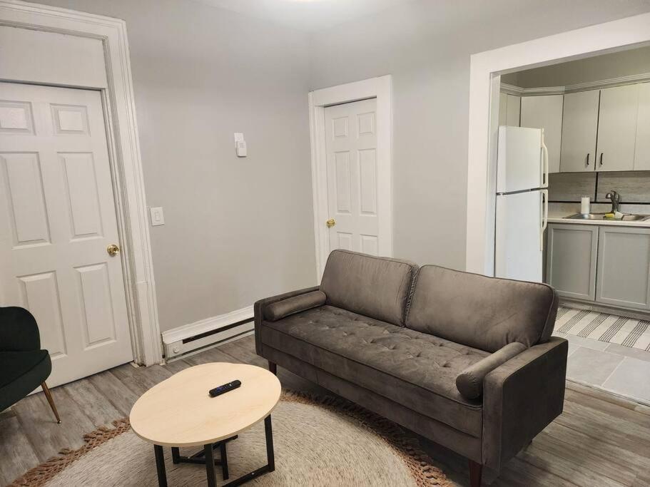 Fortune Suits And Apartment Albany Bagian luar foto